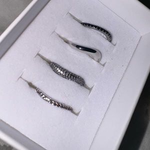 Bomb Party Luxe Bands. Size 5.